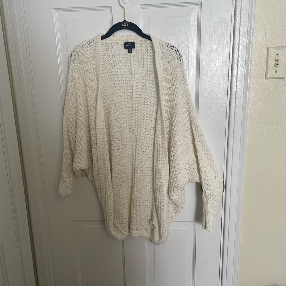 White Large/Extra Large Chunky Knit Cardigan by American Eagle